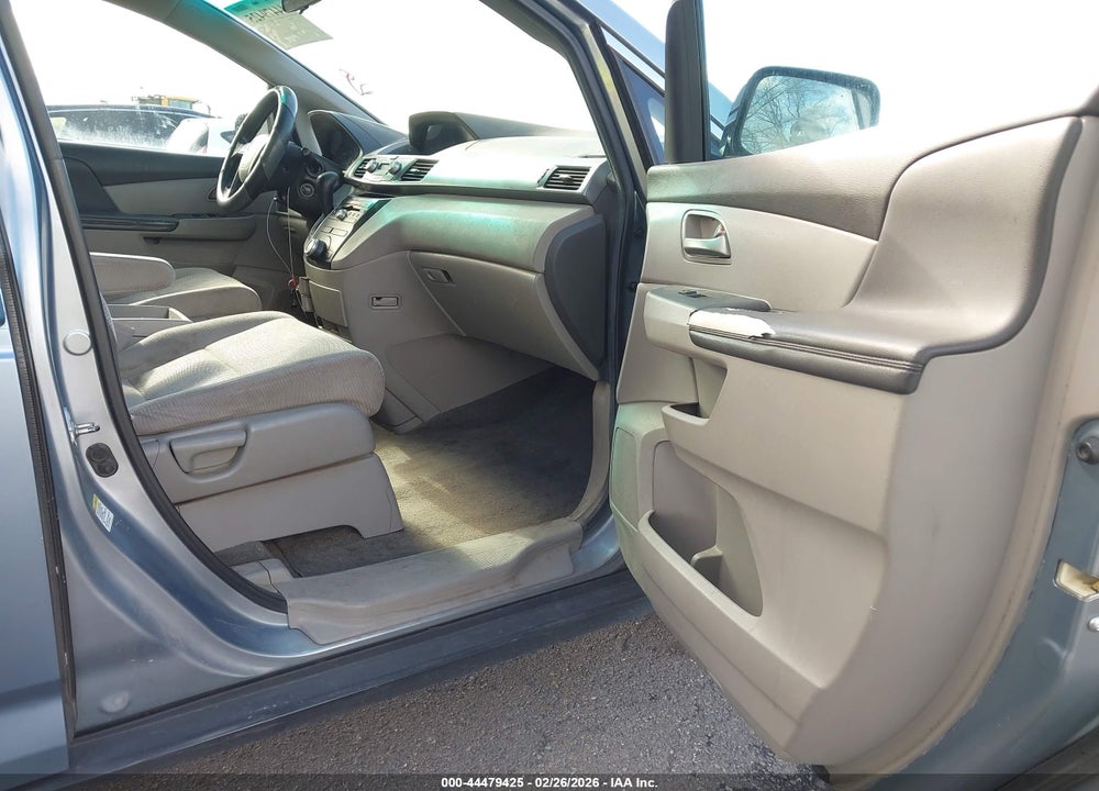 2011 HONDA ODYSSEY EX VIN: 5FNRL5H40BB084912