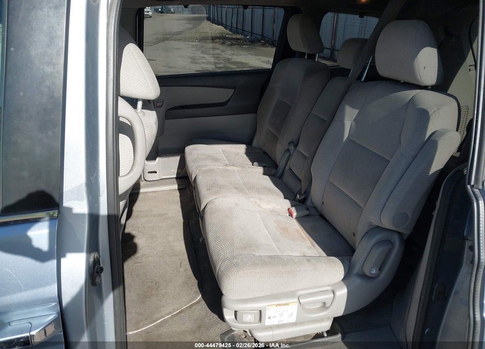 2011 HONDA ODYSSEY EX VIN: 5FNRL5H40BB084912