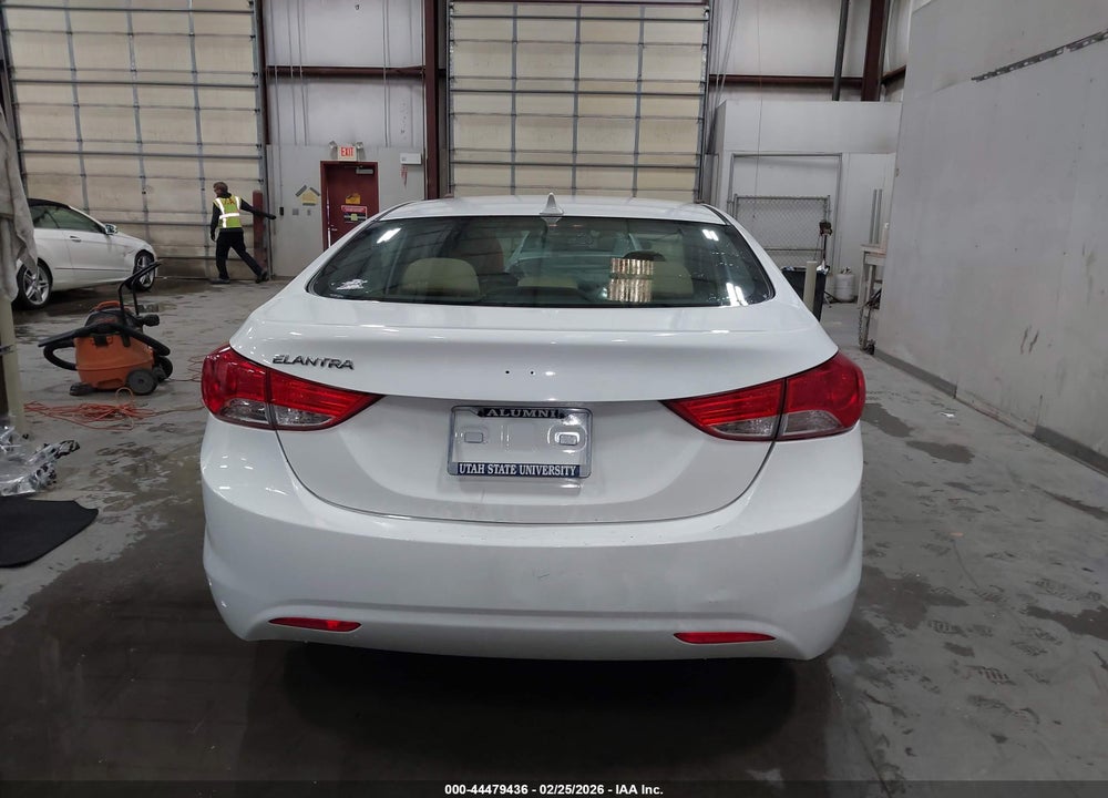 2013 HYUNDAI ELANTRA GLS VIN: 5NPDH4AE9DH374126