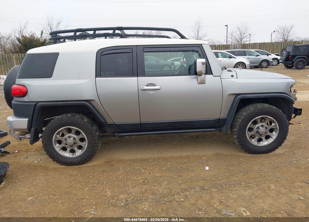2011 TOYOTA FJ CRUISER VIN: JTEBU4BF1BK103615