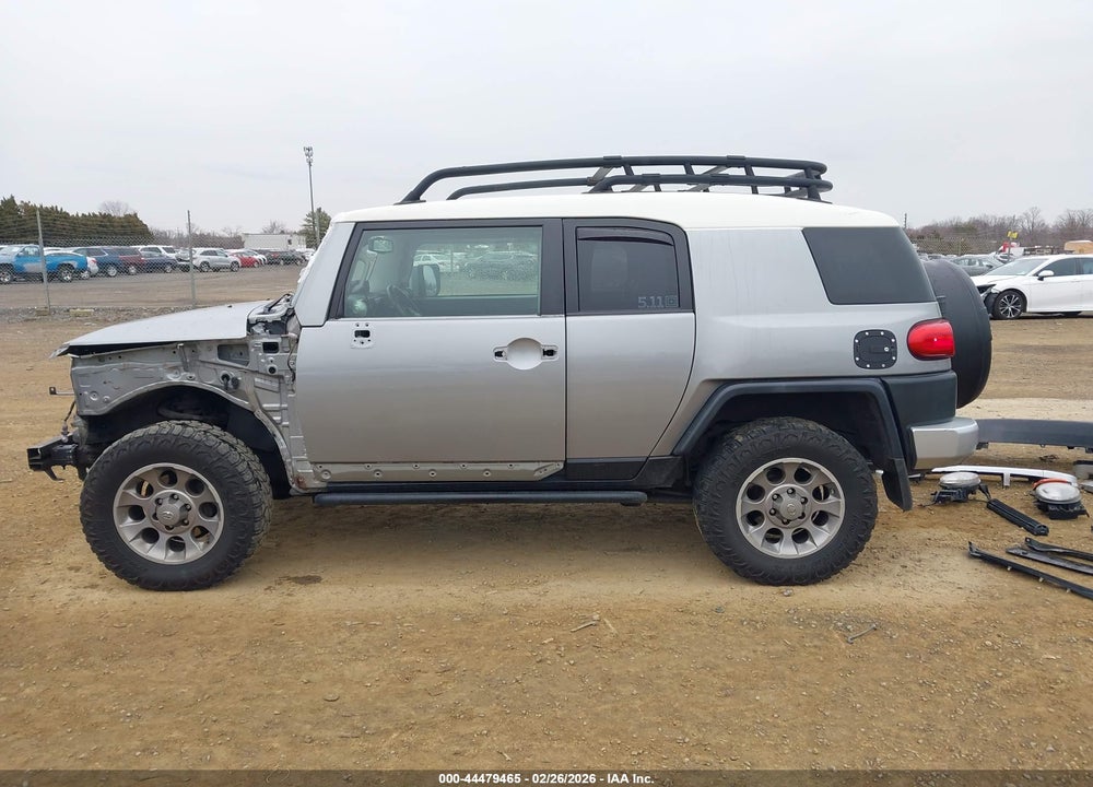 2011 TOYOTA FJ CRUISER VIN: JTEBU4BF1BK103615