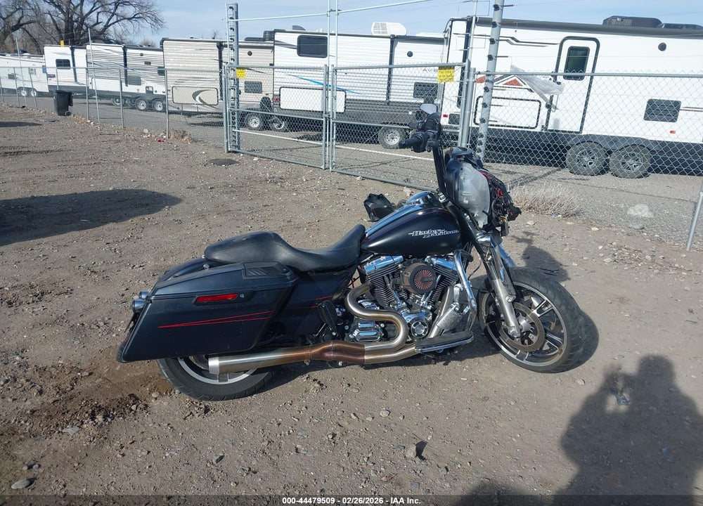 2015 HARLEY-DAVIDSON FLHXS STREET GLIDE SPECIAL VIN: 1HD1KRM14FB649897