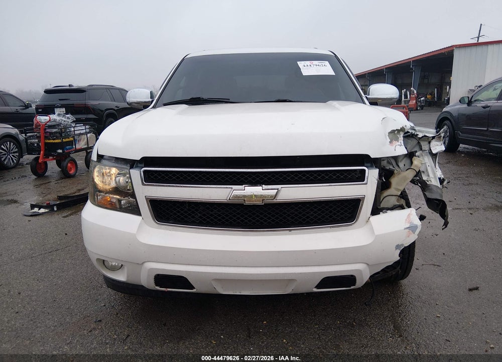 2008 CHEVROLET SUBURBAN 1500 LT VIN: 3GNFC16038G108982