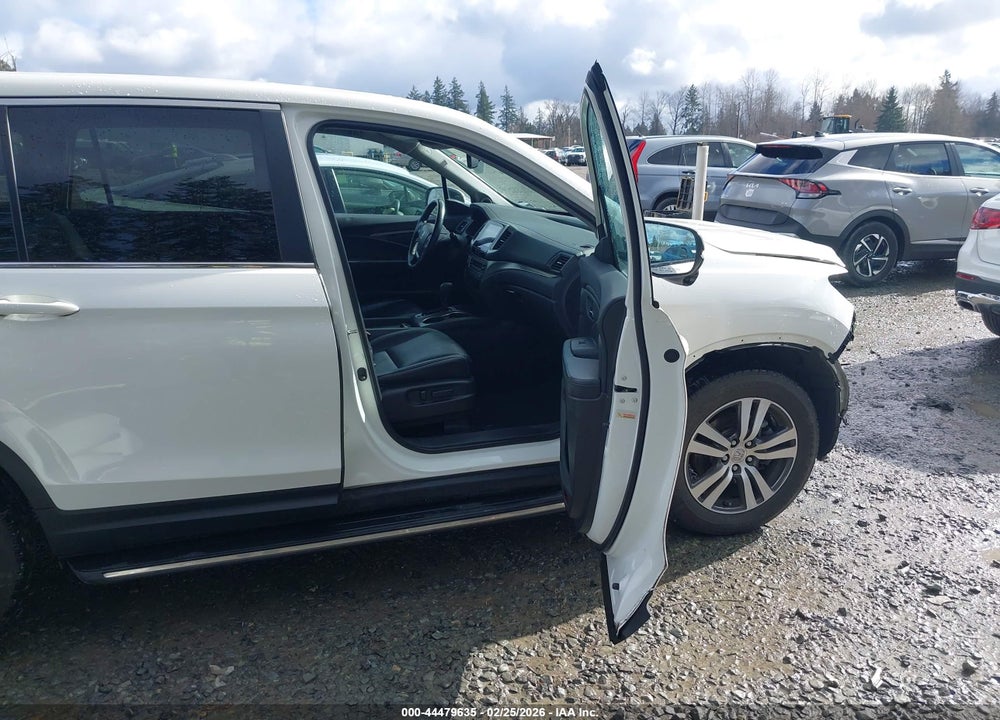 2018 HONDA PILOT EX-L VIN: 5FNYF6H5XJB057006