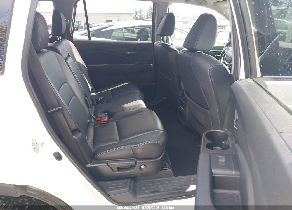 2018 HONDA PILOT EX-L VIN: 5FNYF6H5XJB057006