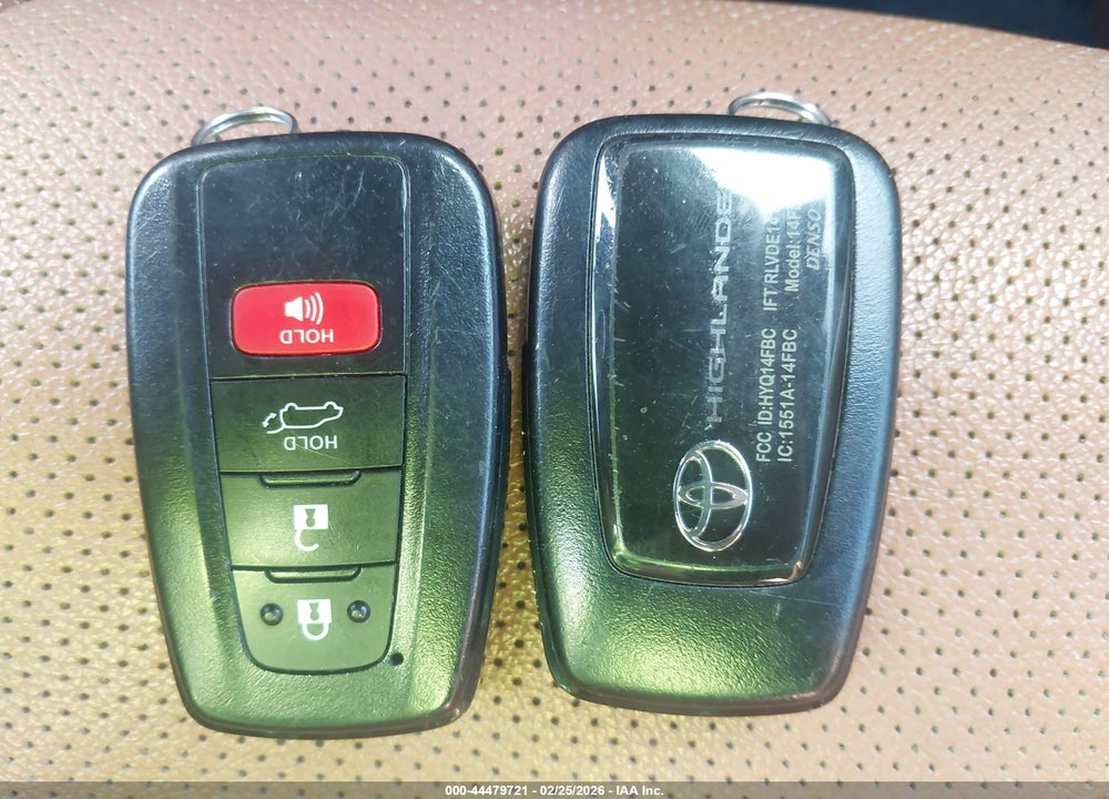 2021 TOYOTA HIGHLANDER PLATINUM VIN: 5TDFZRAH4MS077661