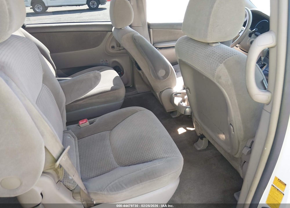 2006 TOYOTA SIENNA LE VIN: 5TDZA23C56S526233