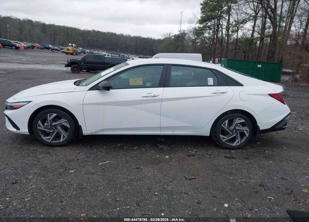 2025 HYUNDAI ELANTRA SEL SPORT VIN: KMHLM4DG4SU048026