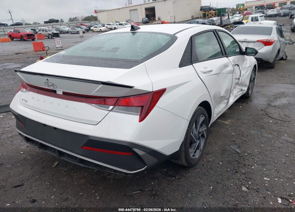 2025 HYUNDAI ELANTRA SEL SPORT VIN: KMHLM4DG4SU048026
