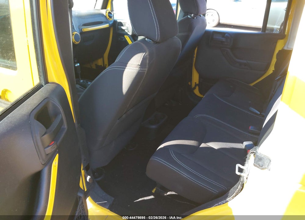 2015 JEEP WRANGLER UNLIMITED SAHARA VIN: 1C4BJWEG7FL582118