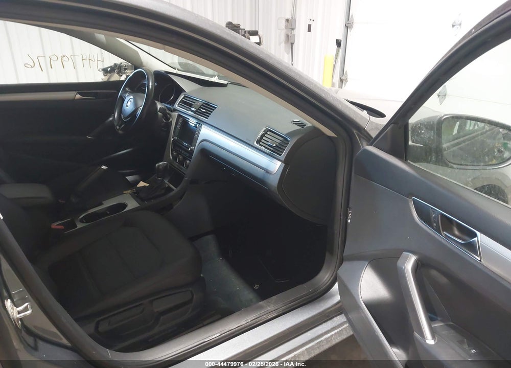 2019 VOLKSWAGEN PASSAT 2.0T WOLFSBURG EDITION VIN: 1VWLA7A33KC013657