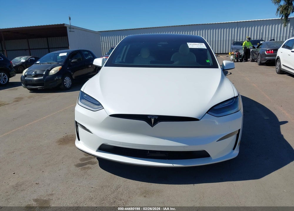 2022 TESLA MODEL X PLAID TRI MOTOR ALL-WHEEL DRIVE VIN: 7SAXCBE63NF349390