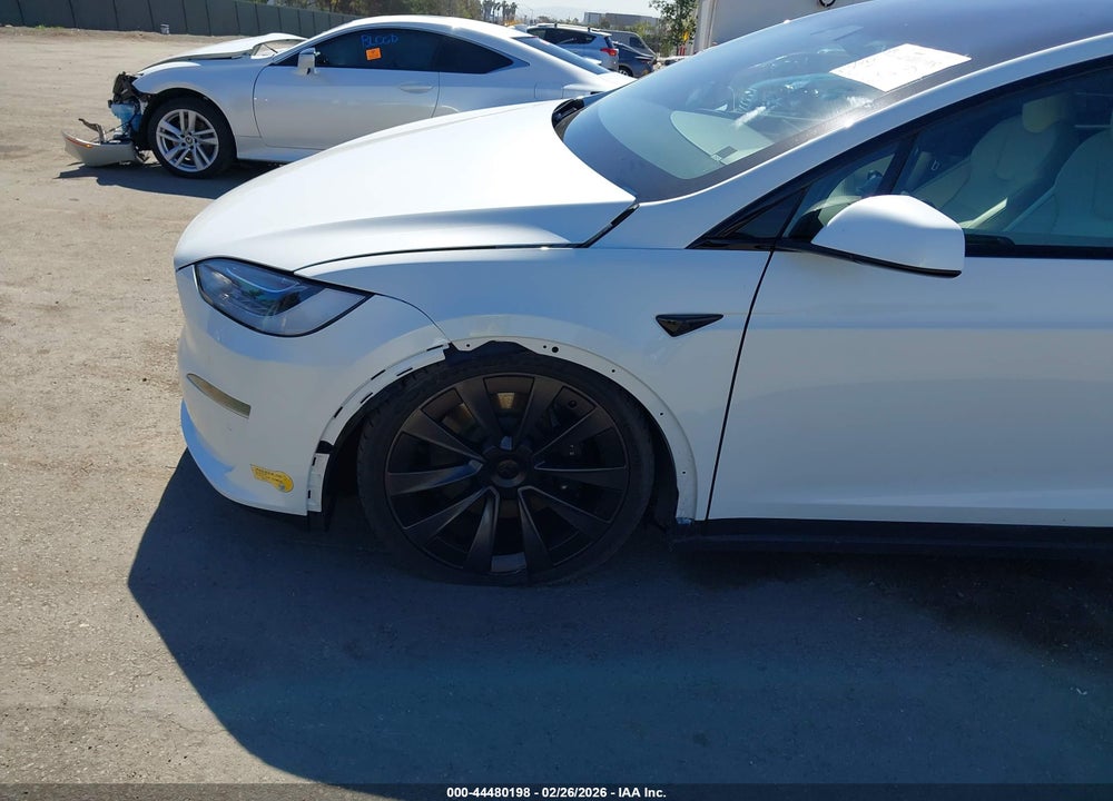 2022 TESLA MODEL X PLAID TRI MOTOR ALL-WHEEL DRIVE VIN: 7SAXCBE63NF349390