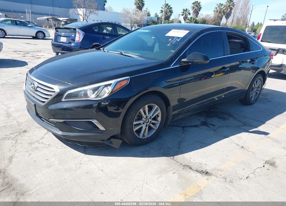 2016 HYUNDAI SONATA SE VIN: 5NPE24AF7GH382583