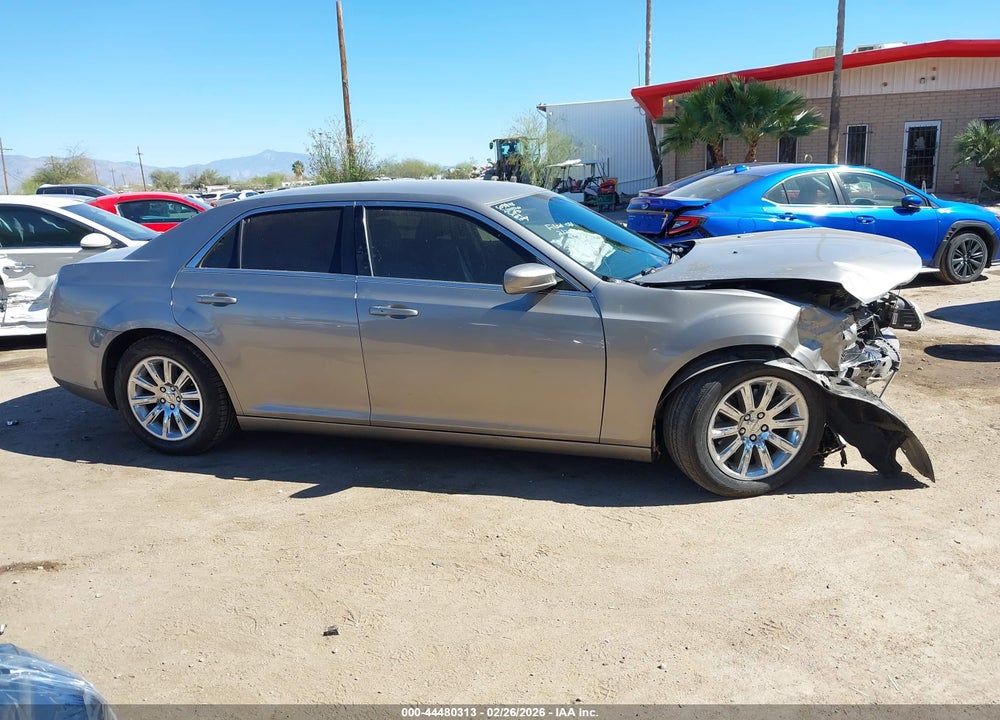 2014 CHRYSLER 300 VIN: 2C3CCAAG8EH315903