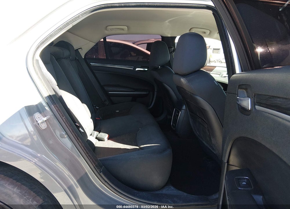 2019 CHRYSLER 300 TOURING VIN: 2C3CCAAG8KH614190