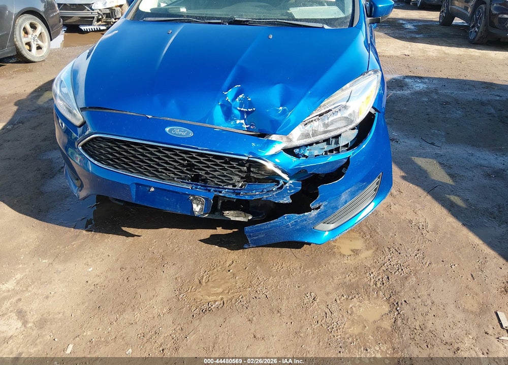 2018 FORD FOCUS SE VIN: 1FADP3F21JL301776