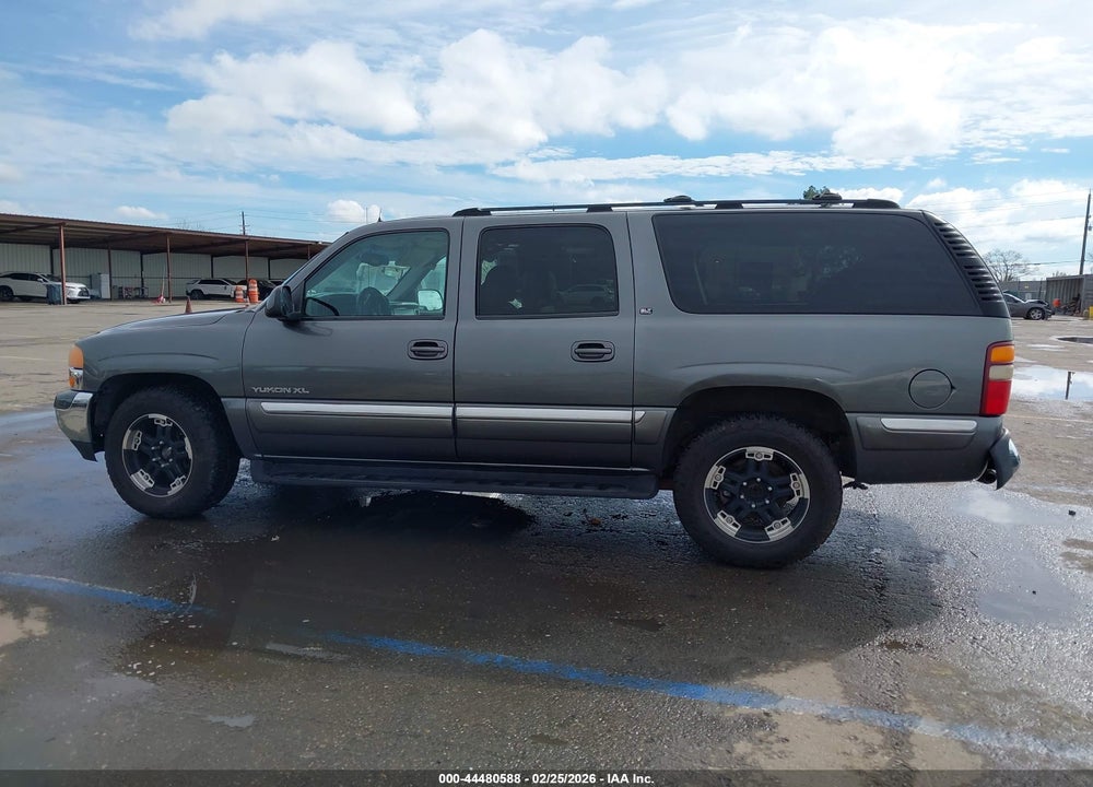 2002 GMC YUKON XL 1500 SLT VIN: 3GKFK16T52G213119