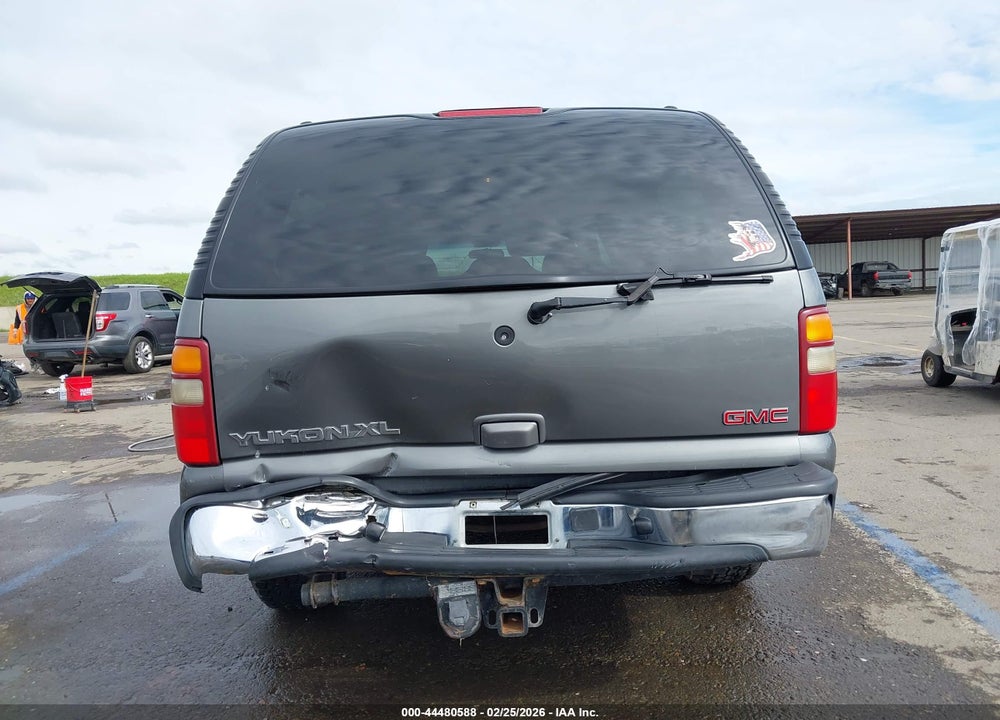 2002 GMC YUKON XL 1500 SLT VIN: 3GKFK16T52G213119