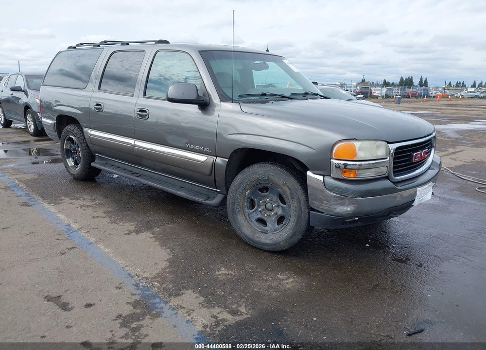 2002 GMC YUKON XL 1500 SLT VIN: 3GKFK16T52G213119