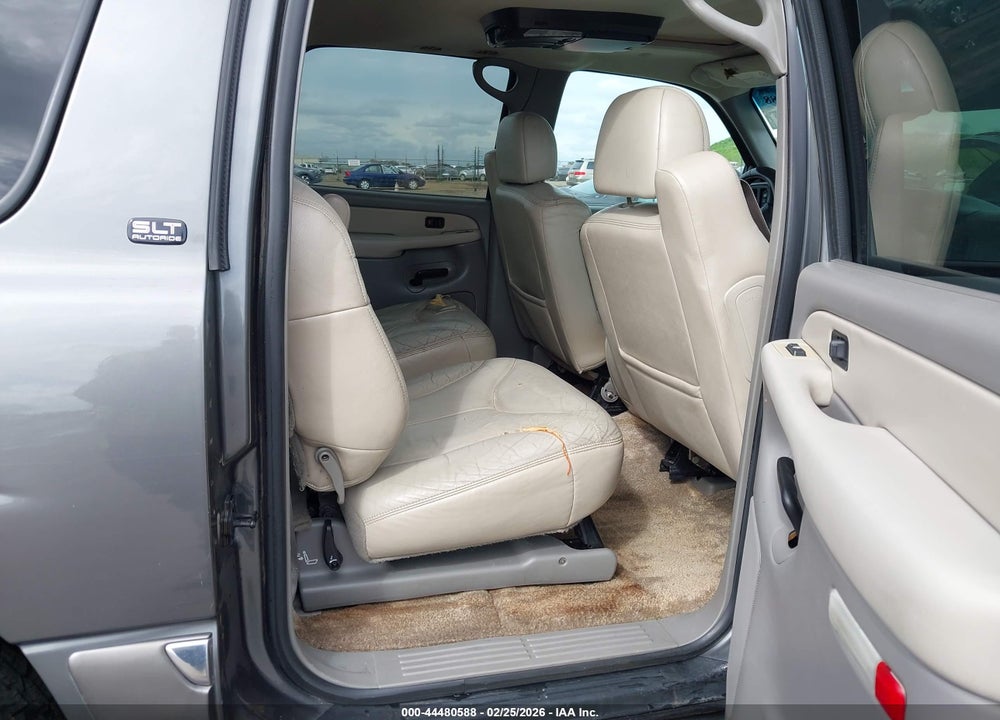 2002 GMC YUKON XL 1500 SLT VIN: 3GKFK16T52G213119