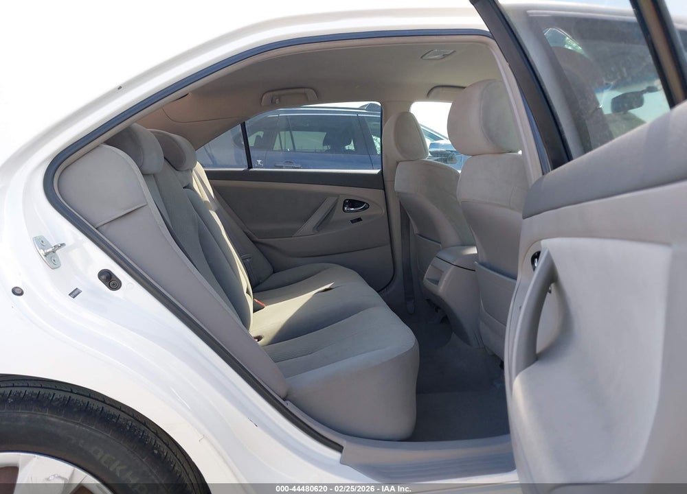 2008 TOYOTA CAMRY LE VIN: 4T1BE46KX8U749964
