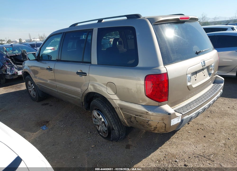 2005 HONDA PILOT EX VIN: 2HKYF18415H558609