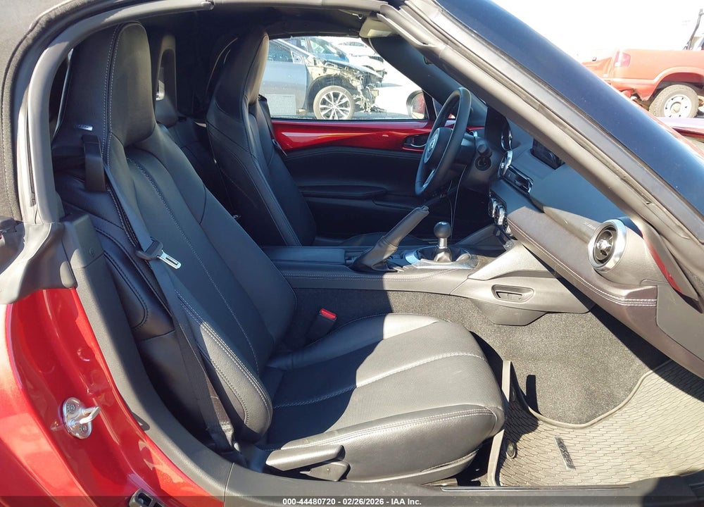 2025 MAZDA MX-5 MIATA GRAND TOURING VIN: JM1NDAD70S0654300