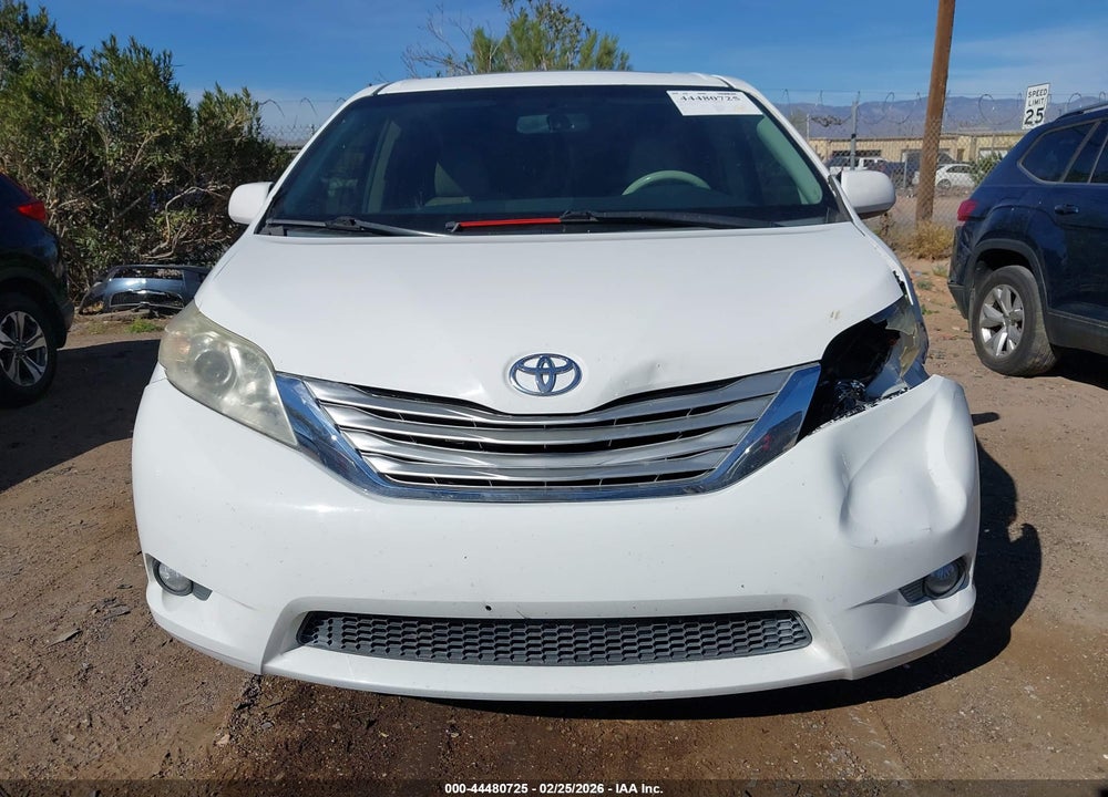 2011 TOYOTA SIENNA XLE V6 VIN: 5TDYK3DC0BS052473