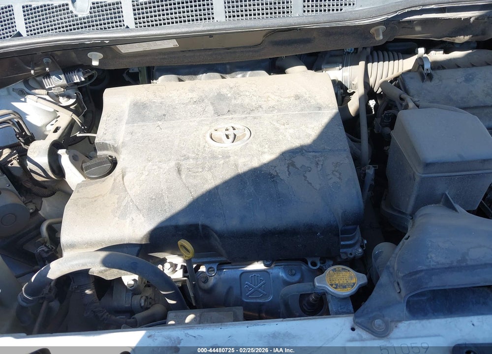 2011 TOYOTA SIENNA XLE V6 VIN: 5TDYK3DC0BS052473