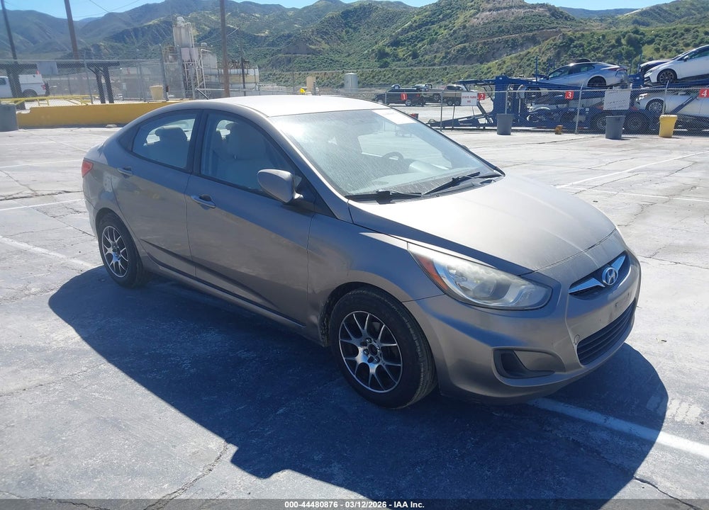 2013 HYUNDAI ACCENT GLS VIN: KMHCT4AE8DU398042