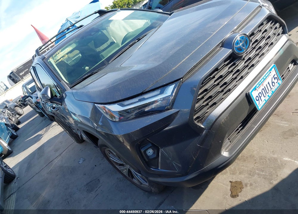 2024 TOYOTA RAV4 HYBRID XLE PREMIUM VIN: JTMB6RFV7RD147789