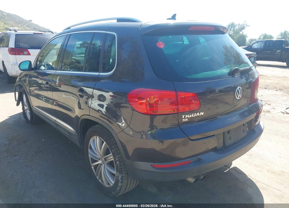 2016 VOLKSWAGEN TIGUAN SE VIN: WVGAV7AX1GW522343