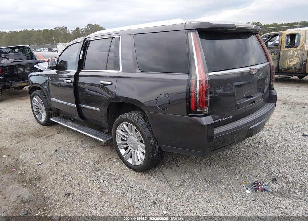 2016 CADILLAC ESCALADE PLATINUM VIN: 1GYS4DKJ9GR107901