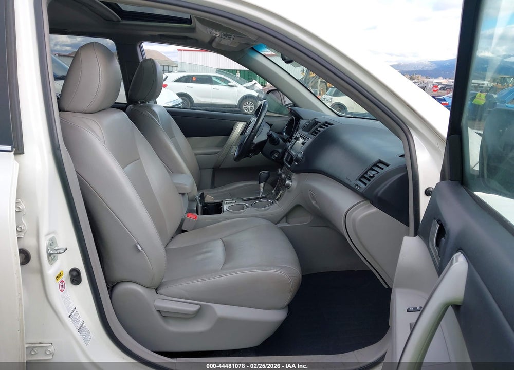 2013 TOYOTA HIGHLANDER SE V6 VIN: 5TDBK3EHXDS193618