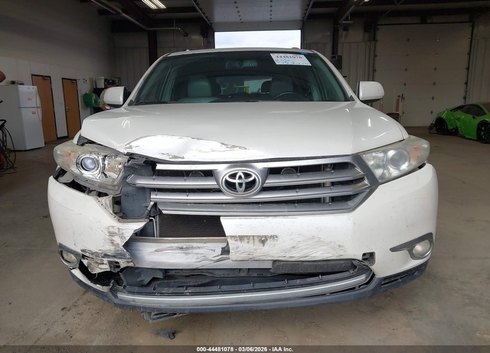 2013 TOYOTA HIGHLANDER SE V6 VIN: 5TDBK3EHXDS193618