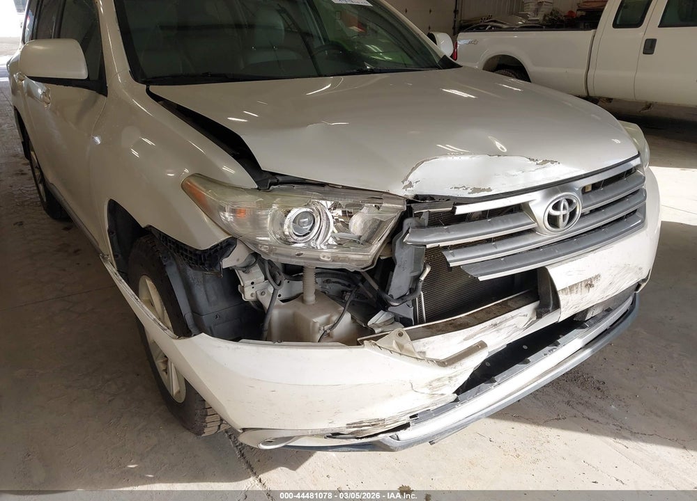 2013 TOYOTA HIGHLANDER SE V6 VIN: 5TDBK3EHXDS193618
