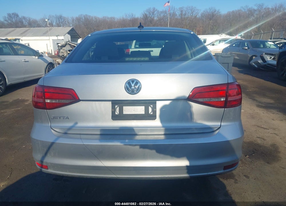 2015 VOLKSWAGEN JETTA 2.0L S VIN: 3VW2K7AJ0FM301325