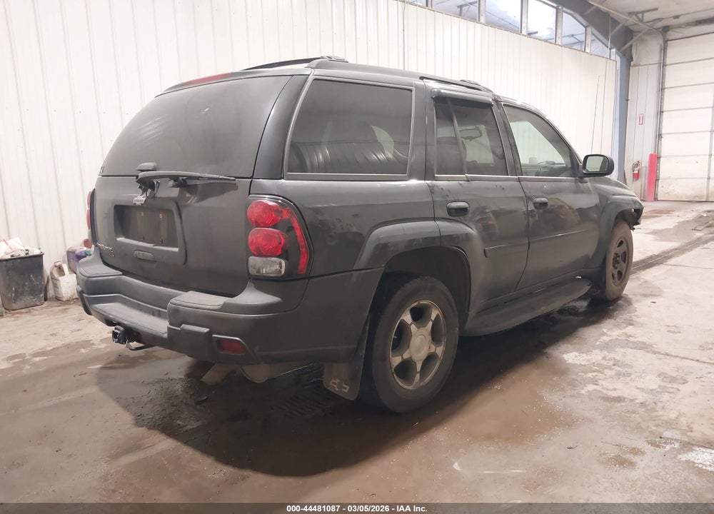 2007 CHEVROLET TRAILBLAZER LS VIN: 1GNDT13S072261260