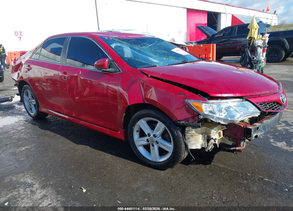 2013 TOYOTA CAMRY SE VIN: 4T1BF1FK0DU653542