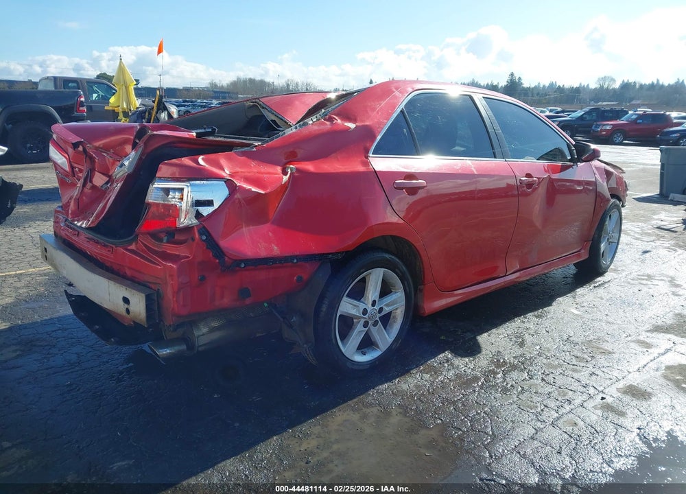 2013 TOYOTA CAMRY SE VIN: 4T1BF1FK0DU653542