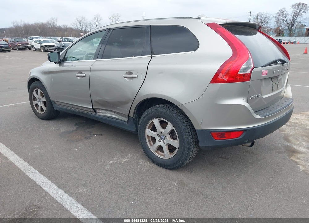 2011 VOLVO XC60 3.2 VIN: YV4952DL5B2200627