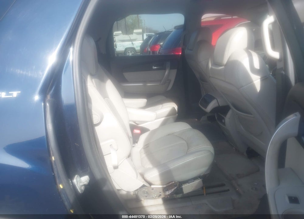 2008 GMC ACADIA SLT-1 VIN: 1GKER23788J229844