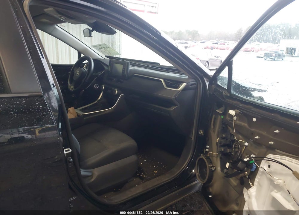 2019 TOYOTA RAV4 LE VIN: 2T3H1RFV0KW046322