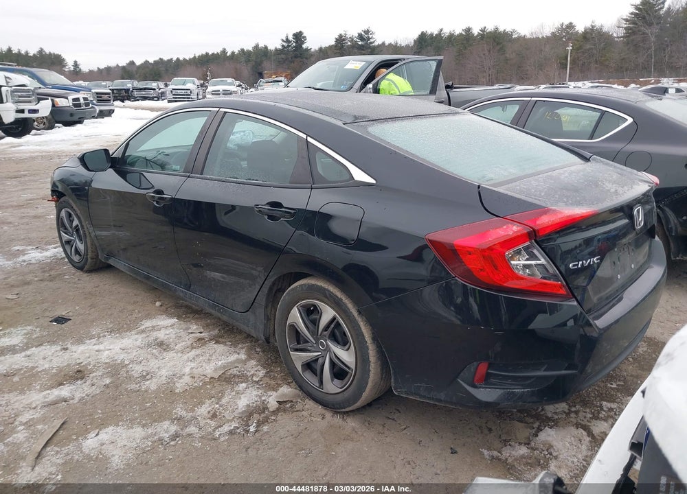 2018 HONDA CIVIC LX VIN: 2HGFC2F50JH591560