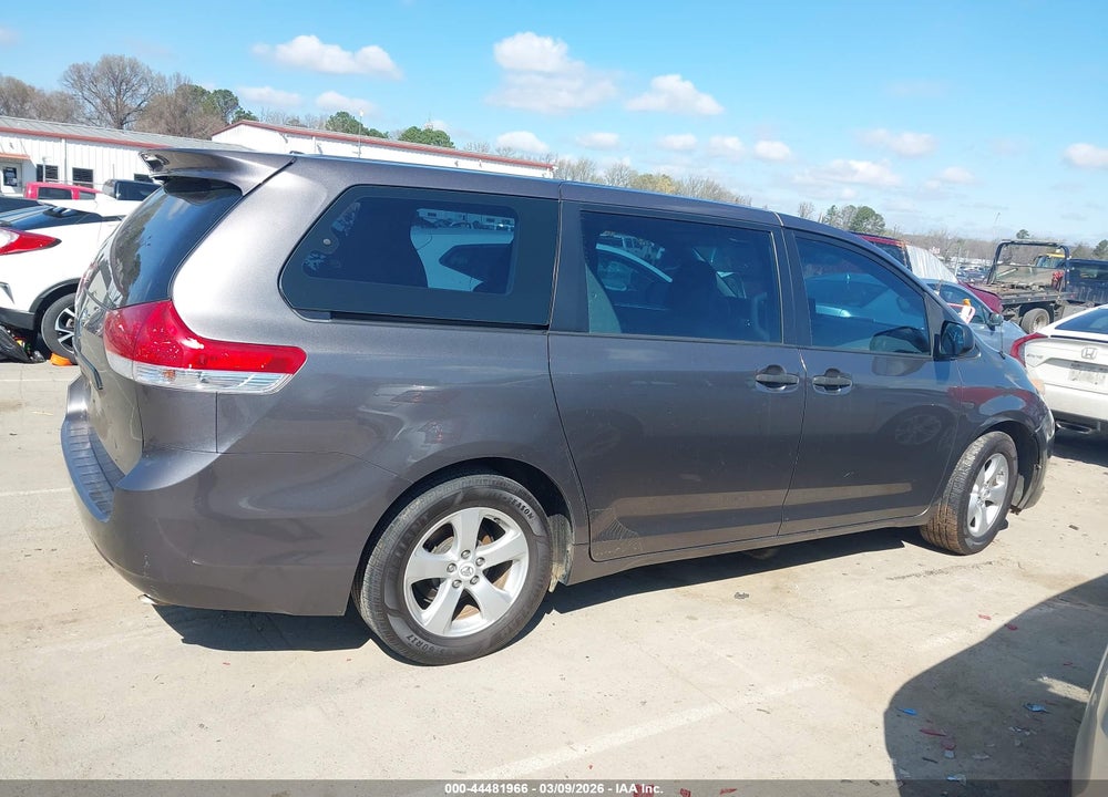 2012 TOYOTA SIENNA BASE V6 7 PASSENGER VIN: 5TDZK3DC4CS207967