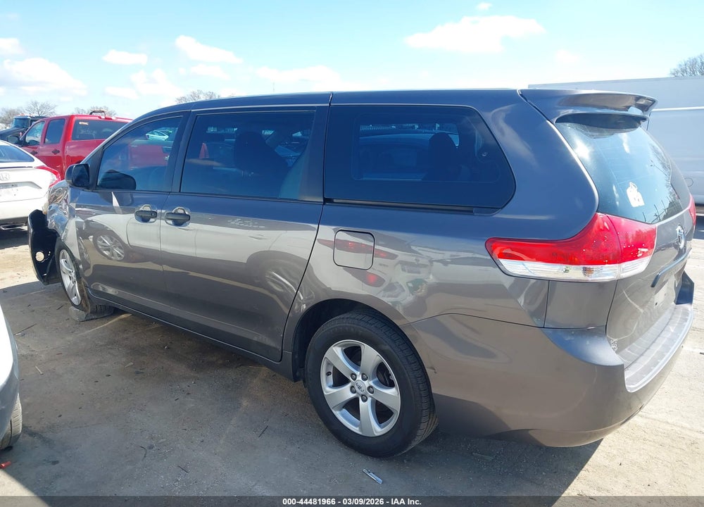 2012 TOYOTA SIENNA BASE V6 7 PASSENGER VIN: 5TDZK3DC4CS207967
