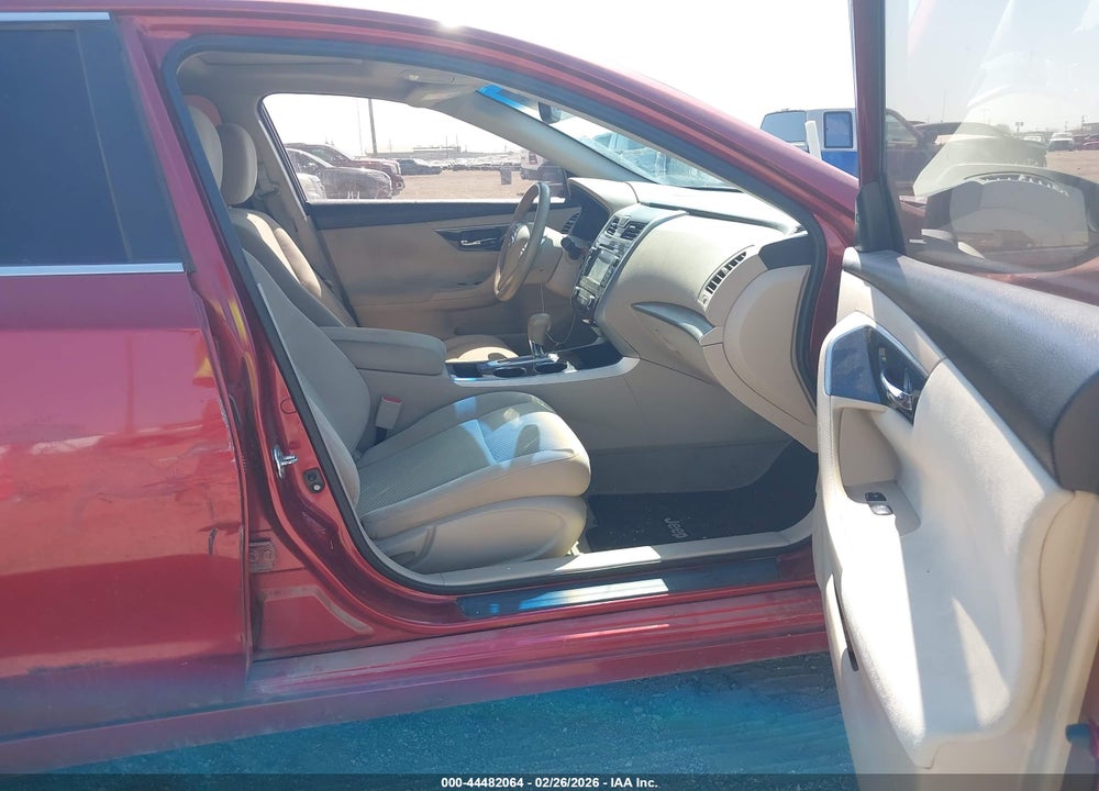 2014 NISSAN ALTIMA 2.5 SV VIN: 1N4AL3AP1EC180500
