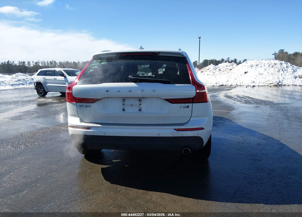 2018 VOLVO XC60 T6 MOMENTUM VIN: YV4A22RKXJ1046667