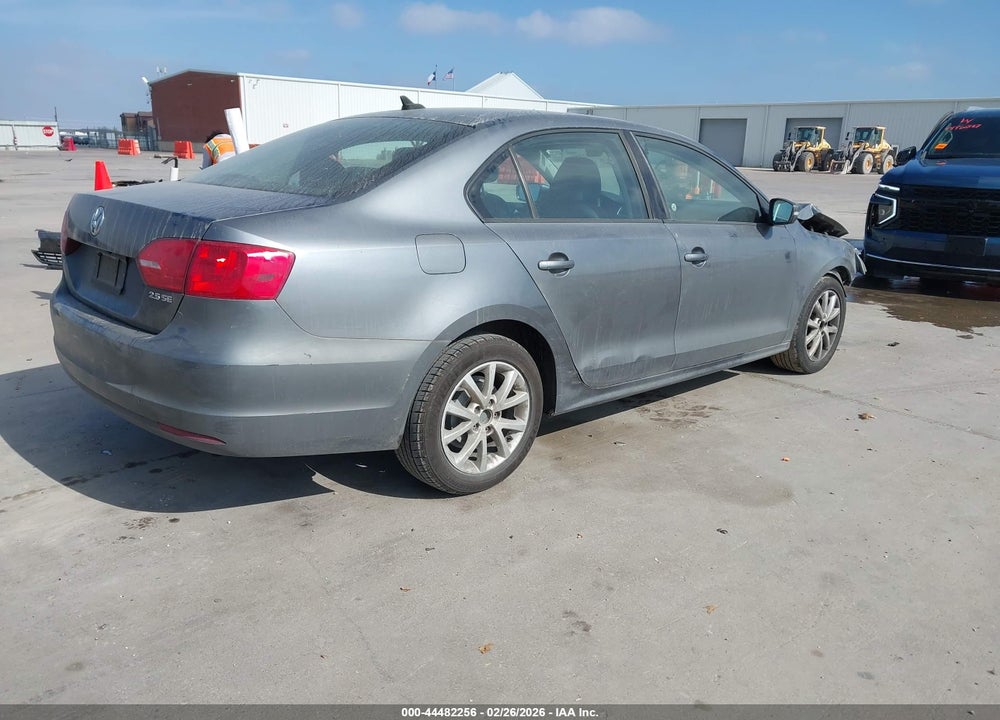 2011 VOLKSWAGEN JETTA 2.5L SE VIN: 3VWDX7AJ4BM379322
